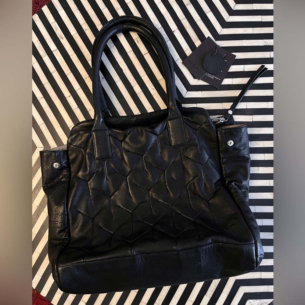 Scandinavian leather tote